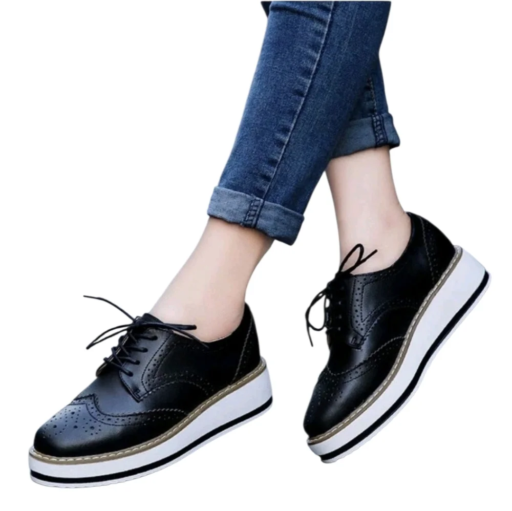 Dadawen‎ Women's Black Platform Oxfords....